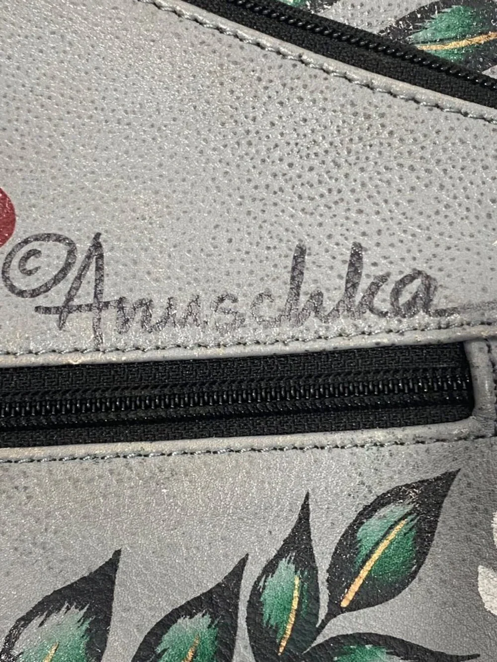 Anuschka this elegant